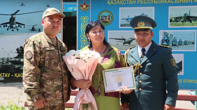 КОМАНДИРЛЕР МЕН САРБАЗДАР ТАКТИКАЛЫҚ ШЕБЕРЛІКТЕРІН ШЫҢДАУДА