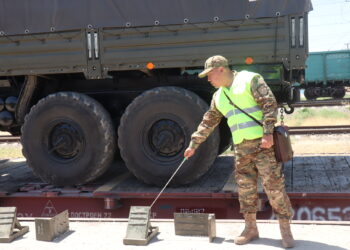 ТЕМІРЖОЛ АРҚЫЛЫ ТАСЫМАЛДАУ – ӘСКЕРИ ӘЗІРЛІКТІҢ МАҢЫЗДЫ БУЫНЫ