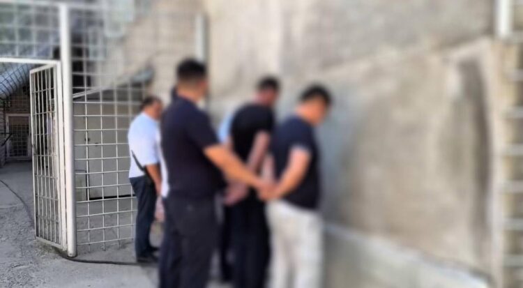 ШЫМКЕНТТЕ ПӘТЕР ТОНАУМЕН АЙНАЛЫСҚАН ҚЫЛМЫСТЫҚ ТОП ҰСТАЛДЫ