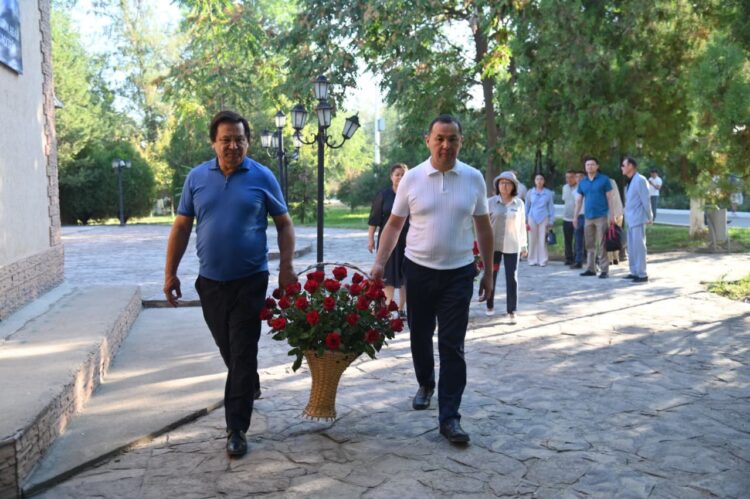 ШЫМКЕНТ: АБАЙ САЯБАҒЫНАН ҰЛЫ АҚЫН ЕЛІНЕ САПАР