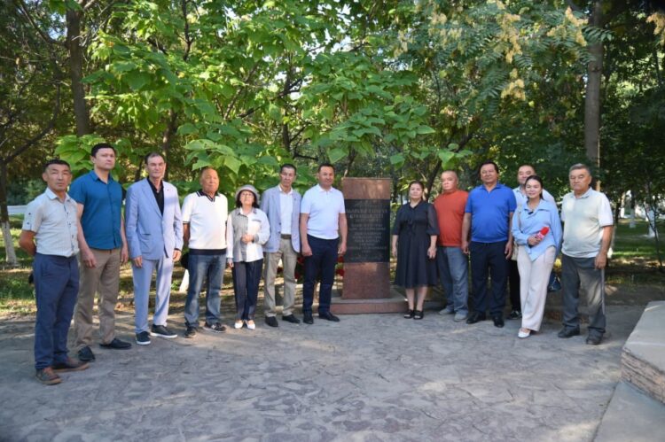 ШЫМКЕНТ: АБАЙ САЯБАҒЫНАН ҰЛЫ АҚЫН ЕЛІНЕ САПАР