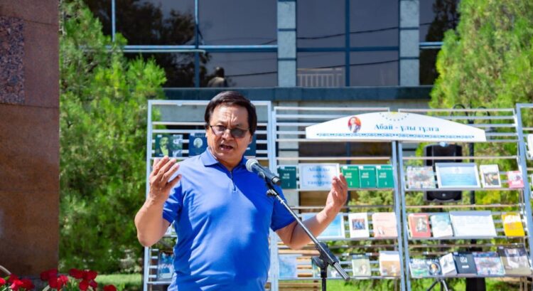 ЖАМБЫЛ ЖҰРТШЫЛЫҒЫ АБАЙДЫ ҰЛЫҚТАДЫ