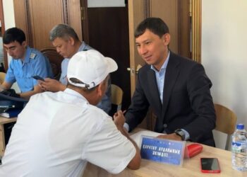 800-ГЕ ЖУЫҚ БОС ЖҰМЫС ОРНЫ БАР