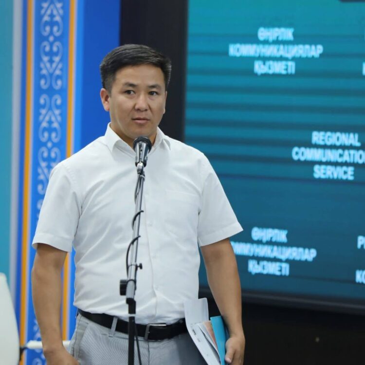 БАЗАРДЫ ЖАҢҒЫРТУ ЖҰМЫСТАРЫ ЖҮРГІЗІЛУДЕ