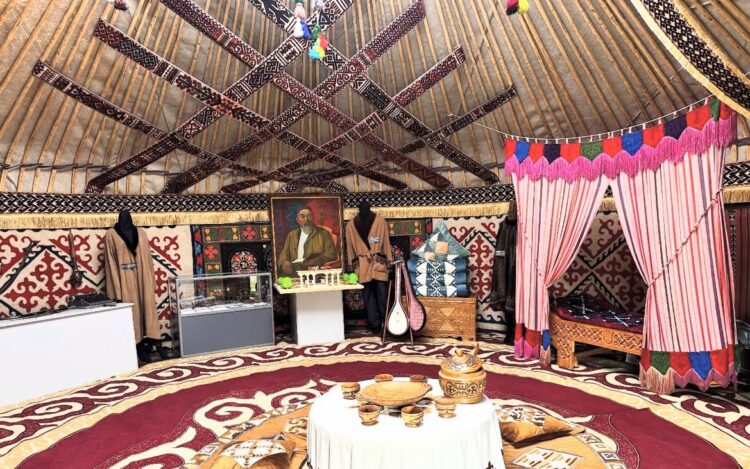 ХАКІМ АБАЙ МҰРАСЫ ҰЛЫҚТАЛДЫ