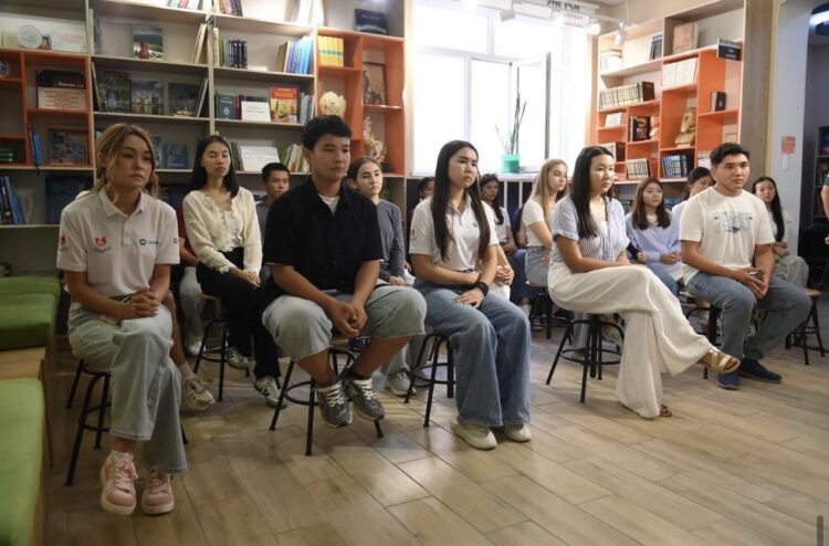 ЖАСТАР ПАТРИОТИЗМНІҢ МӘНІН ТАЛҚЫЛАДЫ