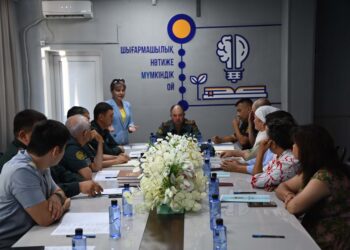 «ӘСКЕР – ХАЛЫҚ СЕНІМІ»: САРБАЗДАРДЫҢ АТА-АНАЛАРЫМЕН АШЫҚ ДИАЛОГ ӨТТІ