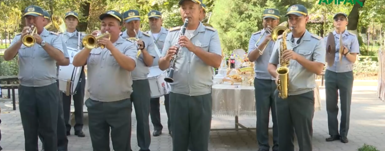 ЖАҢҒЫРТУДАН ӨТПЕГЕН БАЗАРЛАР ЖАБЫЛАДЫ