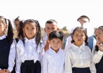 27 МЫҢ БҮЛДІРШІН МЕКТЕП ТАБАЛДЫРЫҒЫН АТТАДЫ