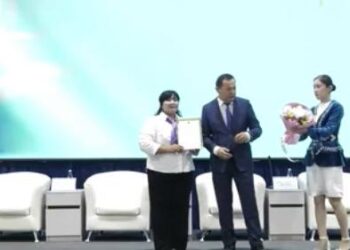 27 МЫҢ БҮЛДІРШІН МЕКТЕП ТАБАЛДЫРЫҒЫН АТТАДЫ