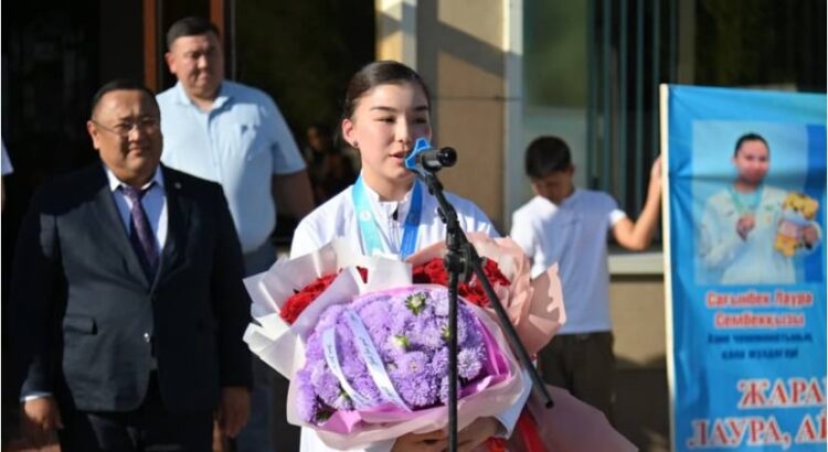 27 МЫҢ БҮЛДІРШІН МЕКТЕП ТАБАЛДЫРЫҒЫН АТТАДЫ