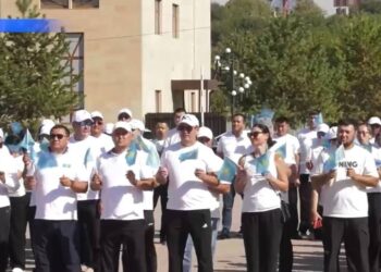 КОНСТИТУЦИЯ КҮНІНЕ АРНАЛҒАН ФЛЕШМОБ ӨТТІ