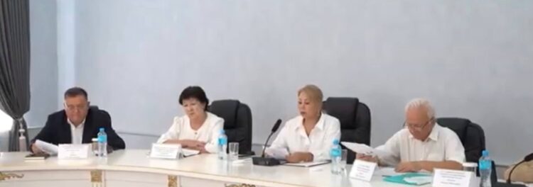 ХАЛЫҚТЫҢ МӘСЕЛЕСІНЕ ӘКІМДІК ҚҰЛАҚ АСТЫ