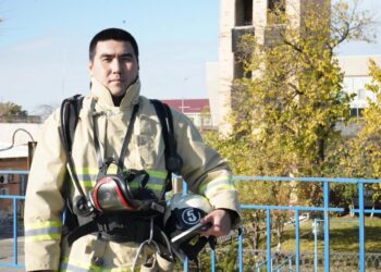 ҰЛАНДЫҚТАР 50 БҮЛДІРШІНГЕ МЕКТЕПКЕ БАРУҒА ҚАЖЕТТІ ҚҰРАЛДАР СЫЙЛАДЫ»