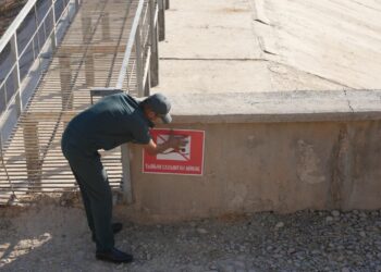 ҰЛАНДЫҚТАР 50 БҮЛДІРШІНГЕ МЕКТЕПКЕ БАРУҒА ҚАЖЕТТІ ҚҰРАЛДАР СЫЙЛАДЫ»