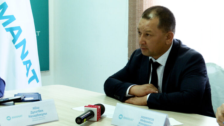 КЕМЕР АУЫЛЫНЫҢ ШАРУАЛАРЫ КӨТЕРГЕН МӘСЕЛЕ НАЗАРДА