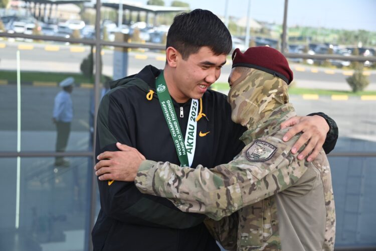 ӘЛЕМ ЧЕМПИОНЫ – ӘСКЕР НАМЫСЫ