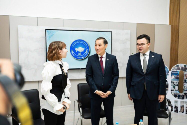 МЕМЛЕКЕТТІК ТІЛДІ ДӘРІПТЕУ БАҒЫТЫНДАҒЫ ЖҰМЫСТАР