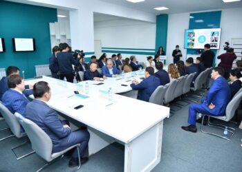 ӘЙЕЛДЕР БЕЛСЕНДІЛІГІ МЕН ЖОЛ КАРТАСЫ ЖОБАЛАРЫ ТАЛҚЫЛАНДЫ