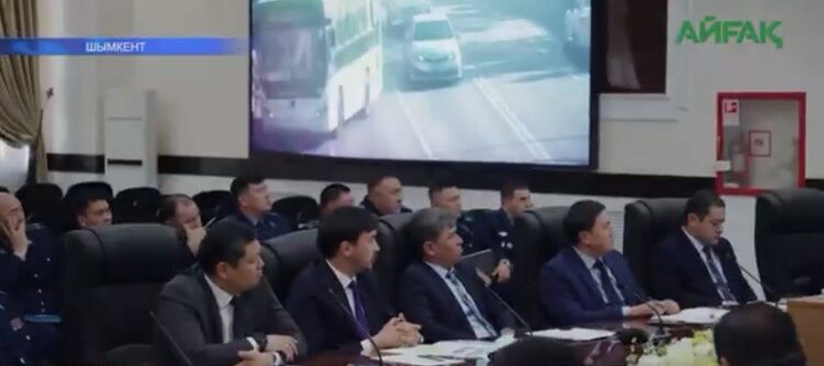 ҚОҒАМДЫҚ КӨЛІКТІҢ ҚАТЫСУЫМЕН 185 ЖОЛ АПАТЫ