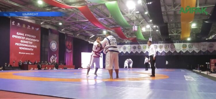 ҚАЗАҚ КҮРЕСІНЕН ЕЛ ЧЕМПИОНАТЫ БАСТАЛДЫ