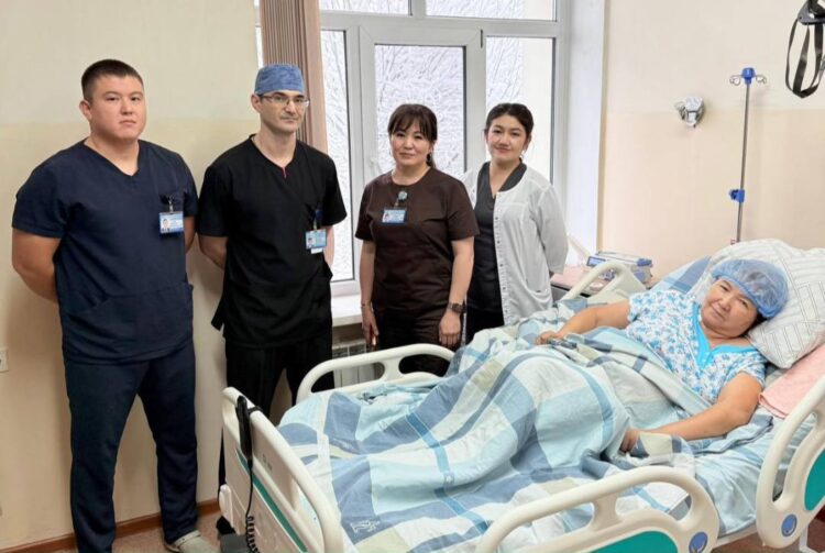 ТҮРКІСТАНДЫҚ ДӘРІГЕРЛЕРДІҢ КӘСІБИЛІГІ ҮШ АДАМНЫҢ ӨМІРІН САҚТАП ҚАЛДЫ