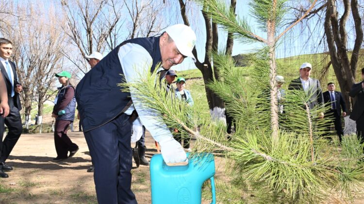 ПРЕЗИДЕНТТІҢ «ТАЗА ҚАЗАҚСТАН» БАСТАМАСЫ: ОЛЖАС БЕКТЕНОВ ТҮРКІСТАН ОБЛЫСЫНДА «МӨЛДІР БҰЛАҚ» АКЦИЯСЫНА ҚАТЫСТЫ