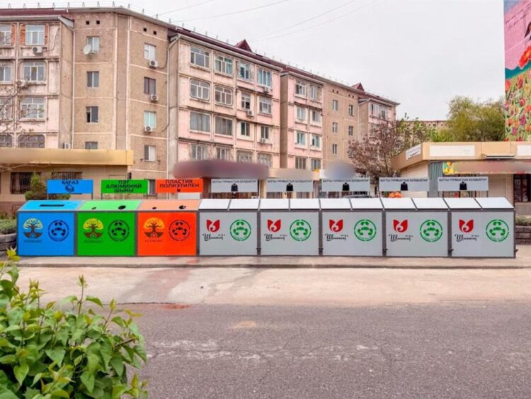 ШЫМКЕНТТЕ ҚАЛДЫҚТЫ БӨЛЕК ЖИНАУ БОЙЫНША ПИЛОТТЫҚ ЖОБА ЖҮЗЕГЕ АСЫРЫЛЫП ЖАТЫР