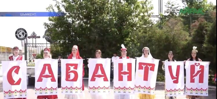 ДӘСТҮРЛІ САБАНТОЙ МЕРЕКЕСІ ТОЙЛАНДЫ