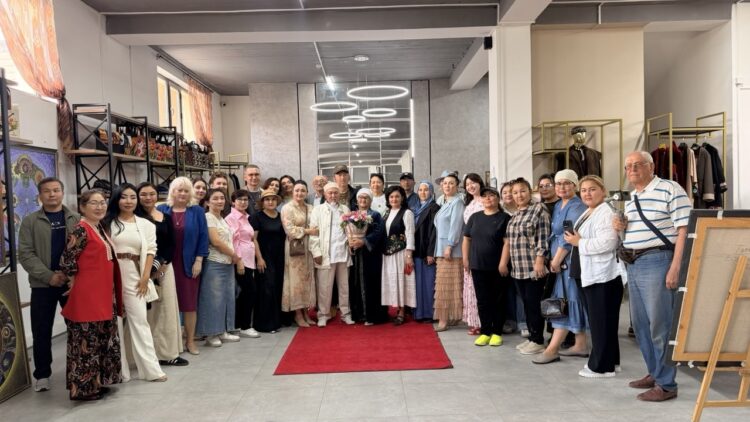 БАХТЫБЕК ТАЛҚАМБАЕВТЫҢ СУРЕТ КӨРМЕСІ АШЫЛДЫ