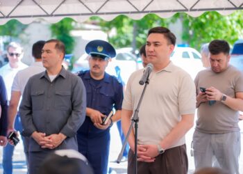 ӘЛ-ФАРАБИ АУДАНЫНДАҒЫ ӨЗЕКТІ МӘСЕЛЕЛЕР КӨТЕРІЛДІ