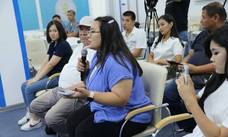 ӘКІМНІҢ БІЛІМ ГРАНТЫ КІМГЕ БҰЙЫРАДЫ?