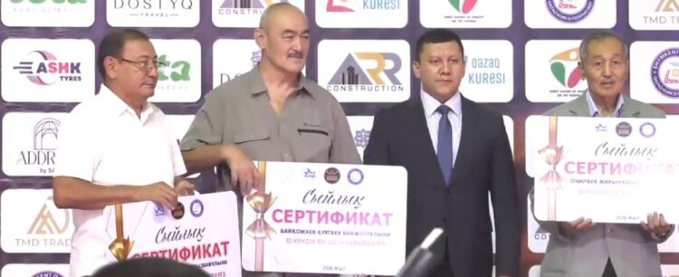 ЧЕМПИОНДАР ЖЕҢІСПЕН ОРАЛДЫ