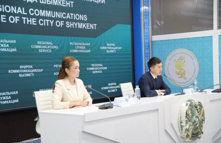 ЧЕМПИОНДАР ЖЕҢІСПЕН ОРАЛДЫ