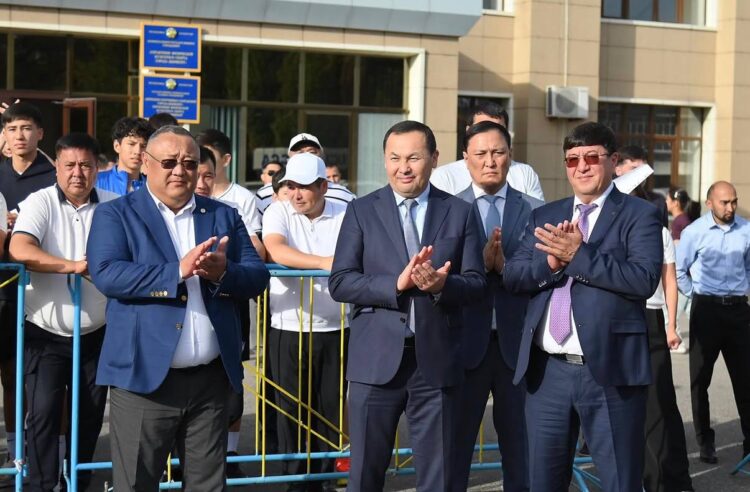 АЗИЯ ЧЕМПИОНЫНА ҚҰРМЕТ
